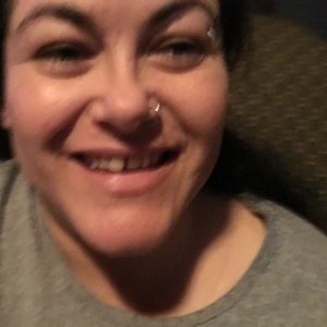 Meet your Posher, Damaris